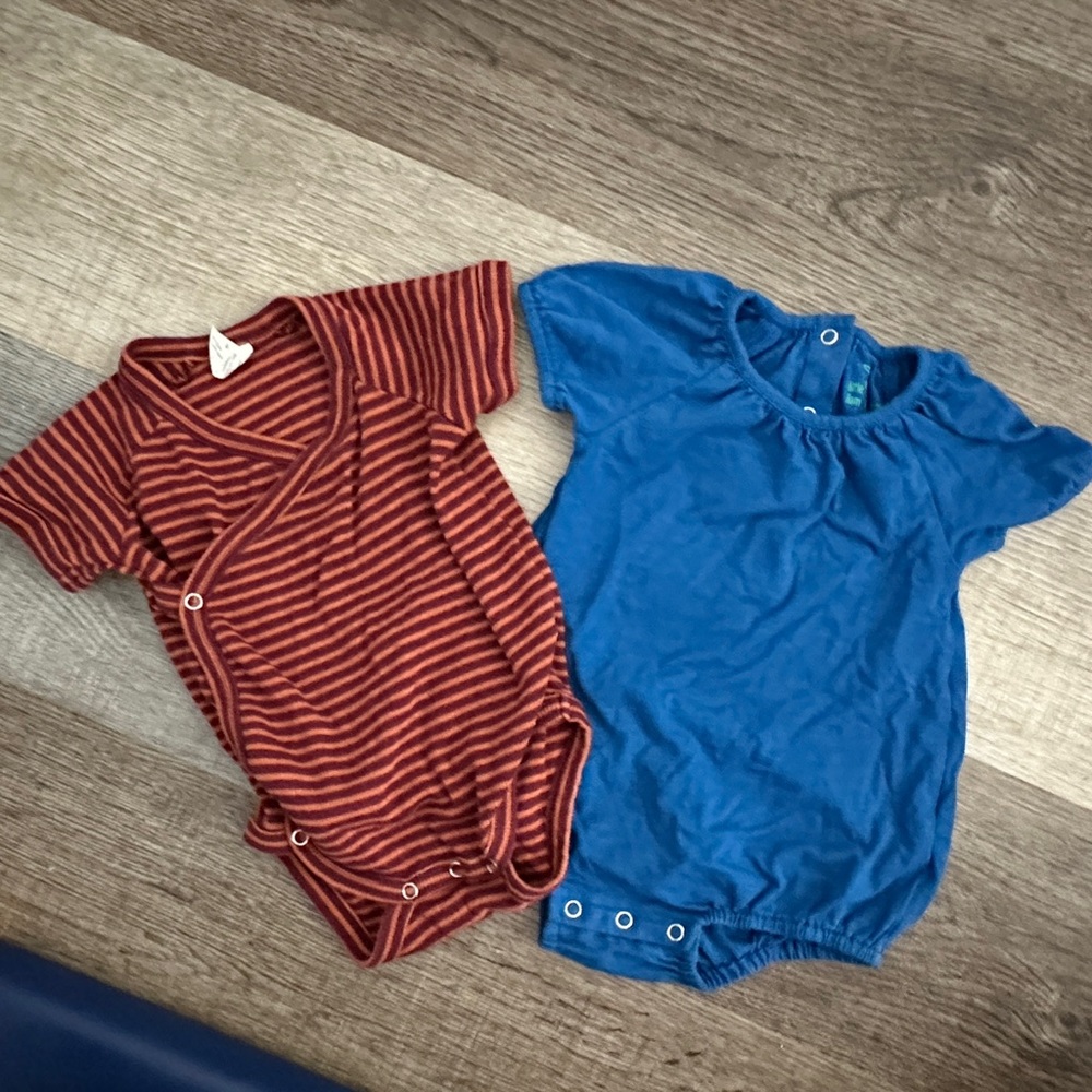 Kate Quinn rompers 6-12mo